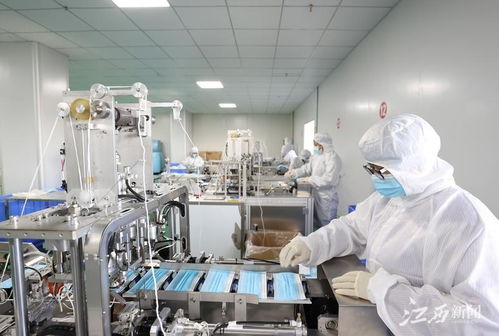 铅山县 开足马力生产防疫物资 图